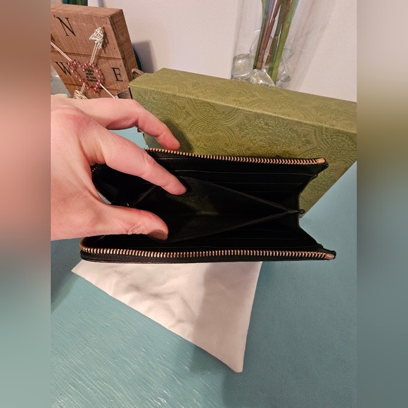 Gucci Guccissima Black Leather Zip Long Wallet - Picture 7 of 11